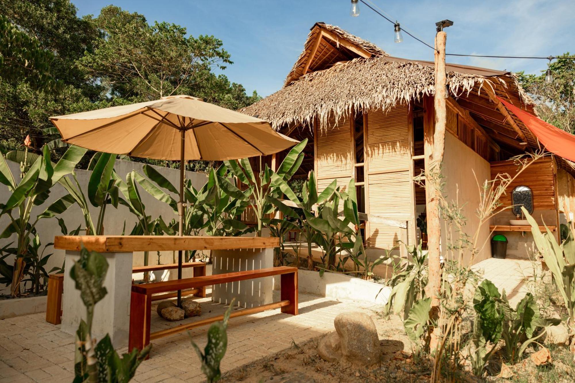 Domes And Dreams Lio Glamping Hotel El Nido Exterior photo