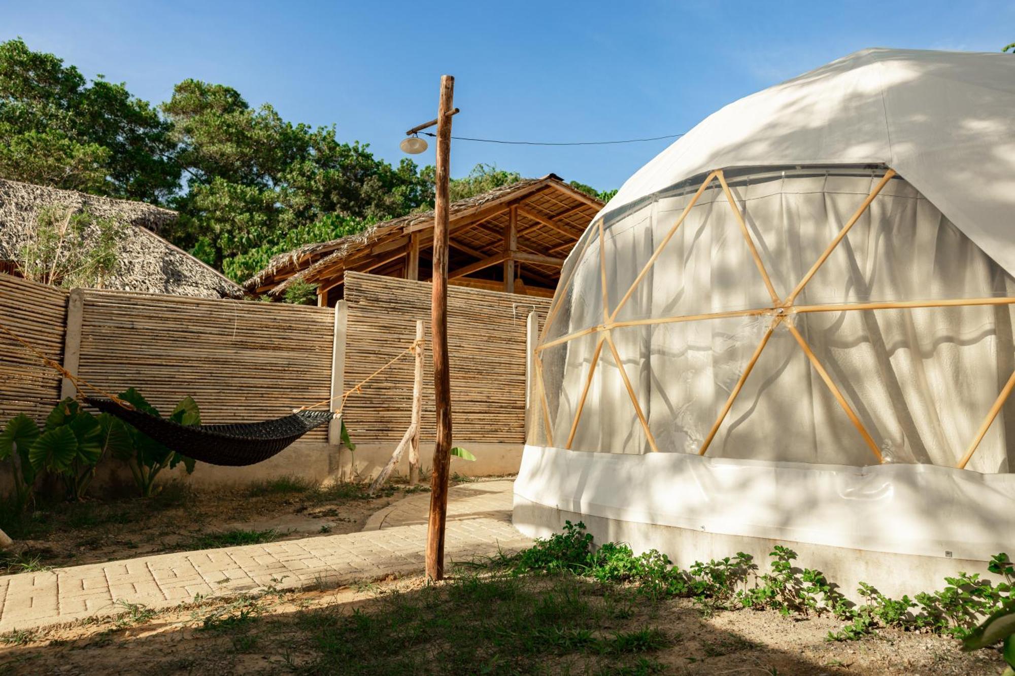 Domes And Dreams Lio Glamping Hotel El Nido Exterior photo